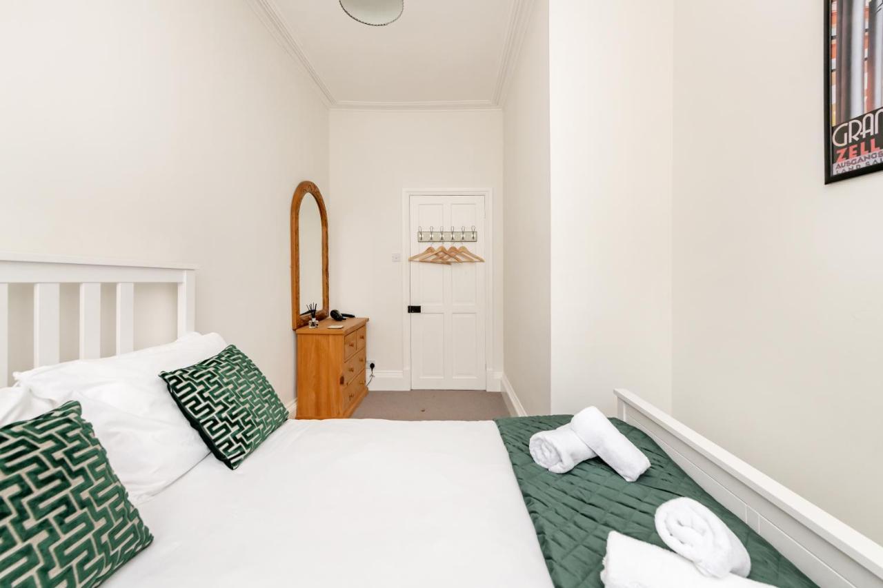 Stunning Georgian Apartment In Central Bath Exterior foto